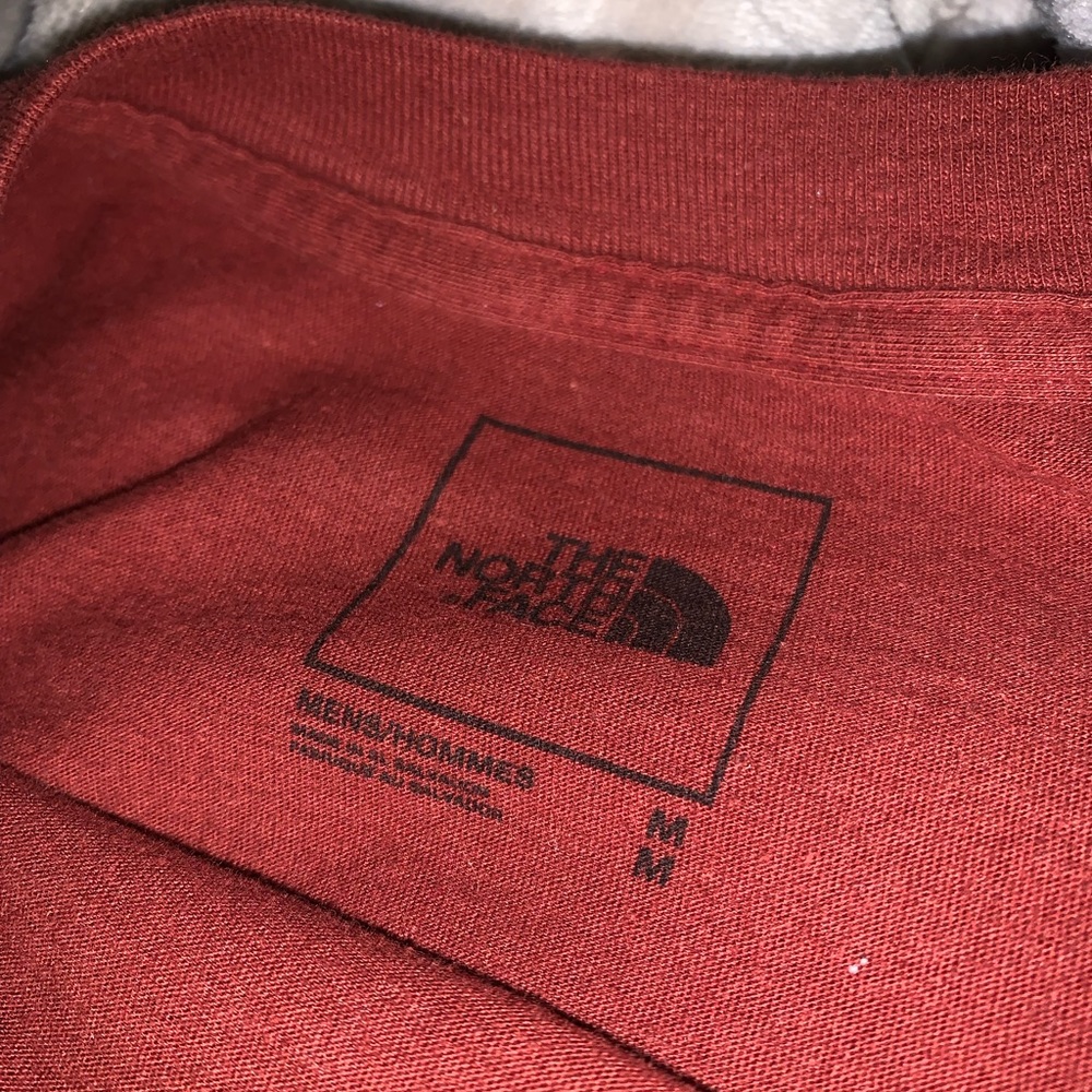 Men’s north face long sleeve